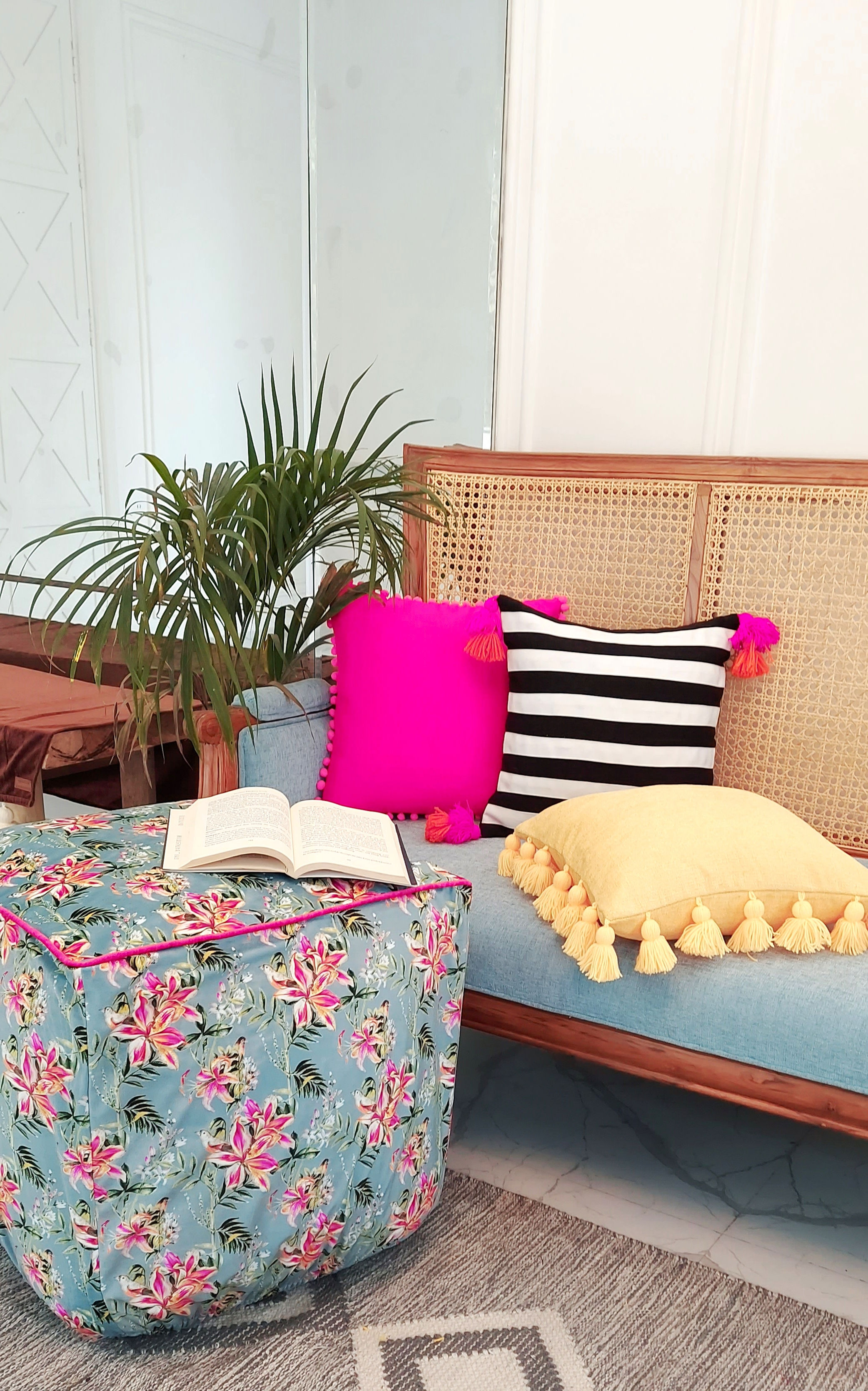 Black & White Stripes Bright Tassel Square Cushion Cover
