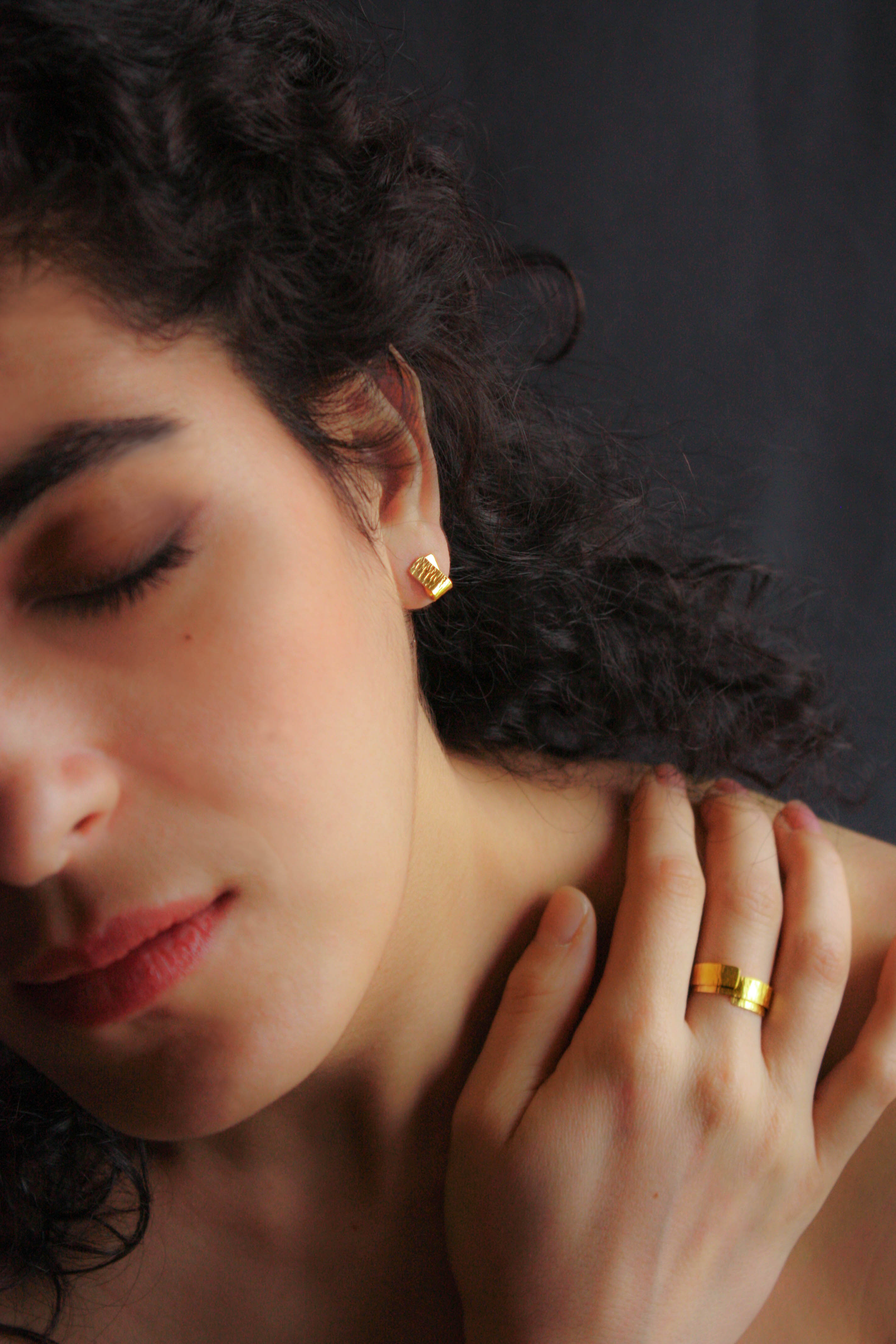 Puces et Bague Antique