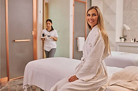 Above the Clouds: 60-min massage and 30-min body scrub