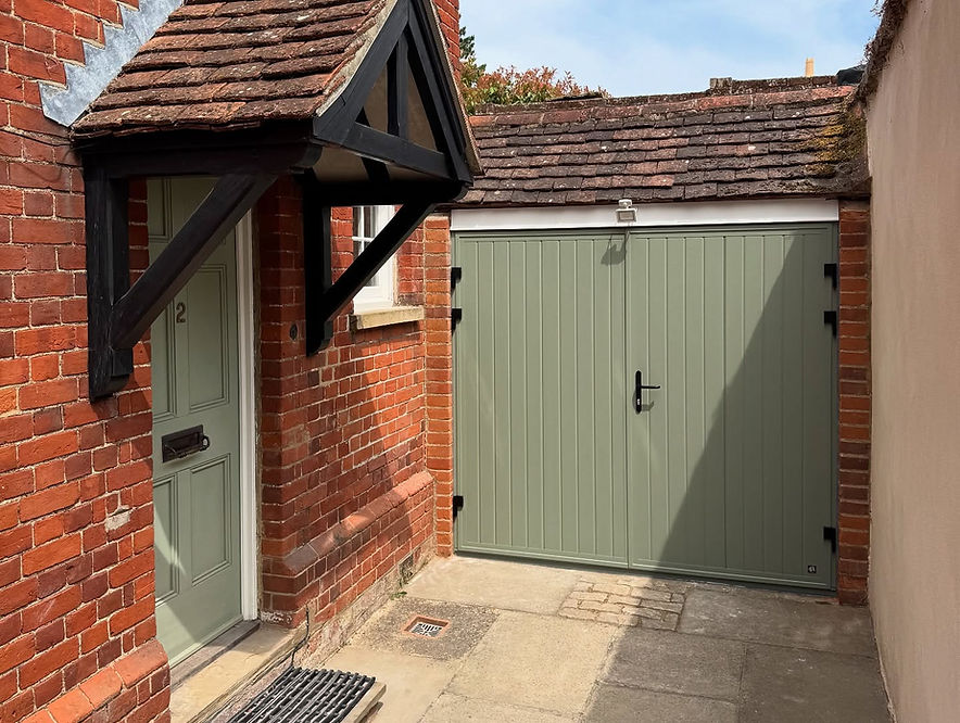 Green side-hinge door