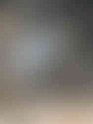 Escalier métallique à limon central.