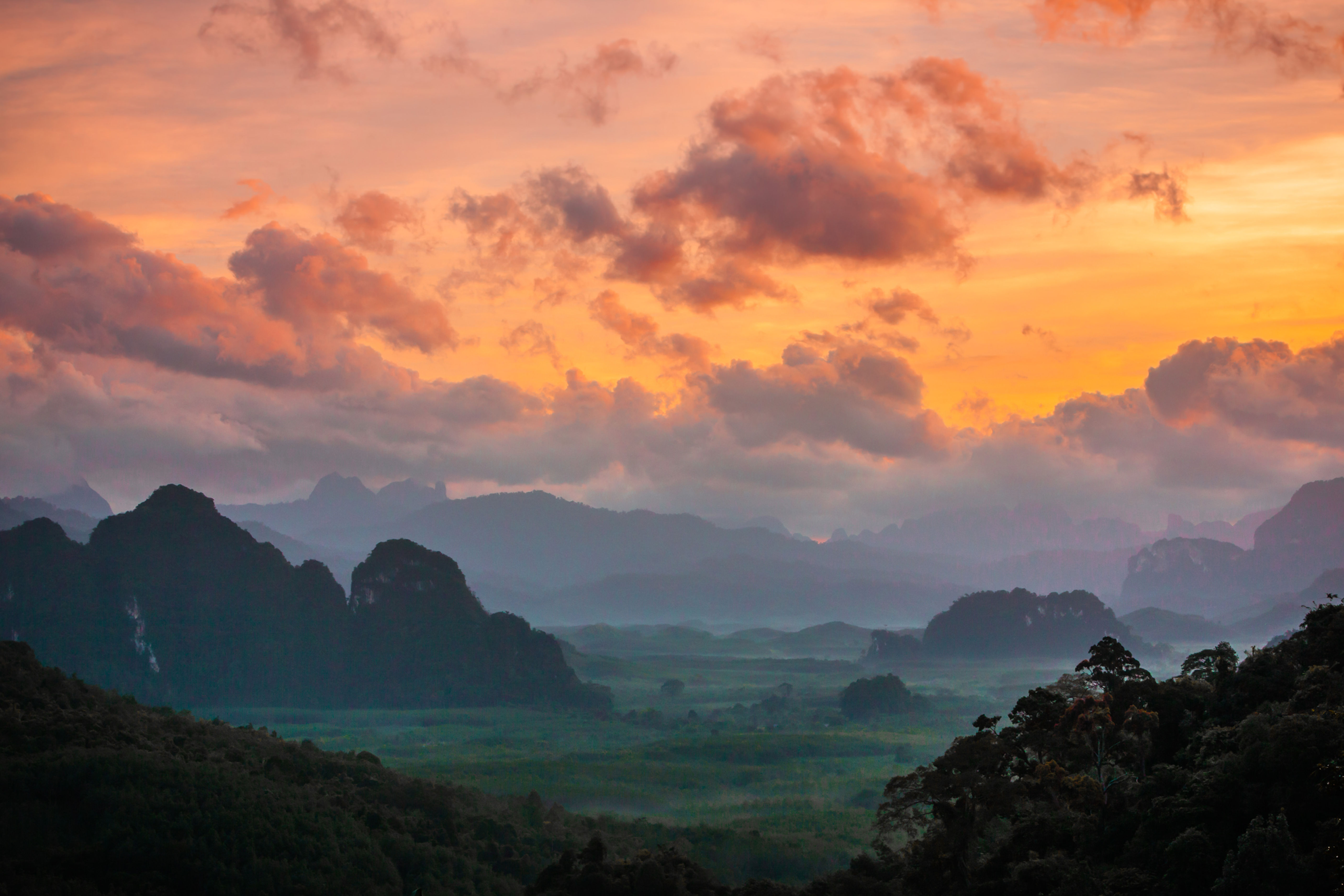 Sunrise in the Elephant Hills
