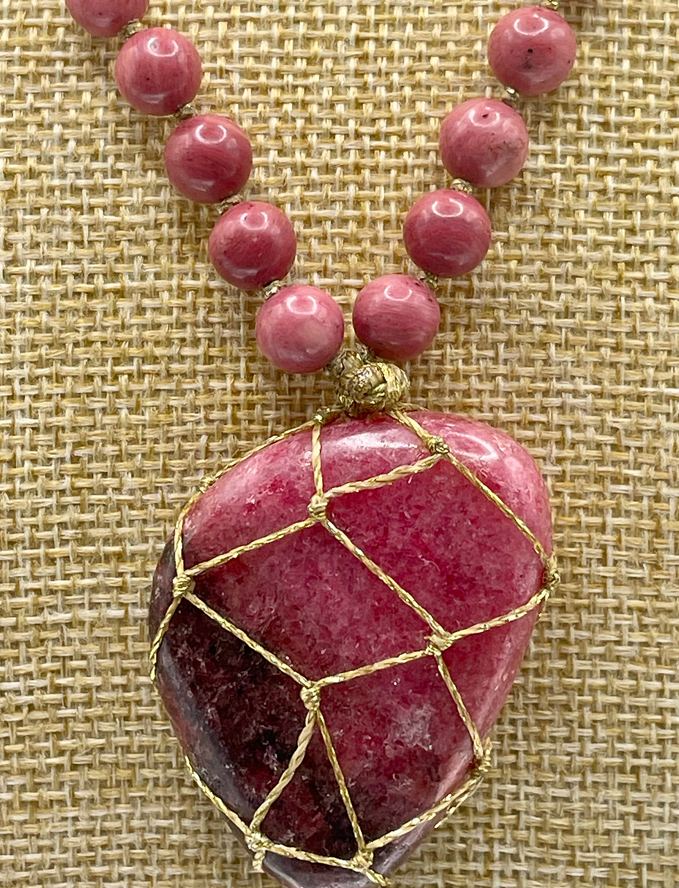 Thumbnail: Collier de Vie en Pierres Naturelles Rhodonite Saint Laurent du Var