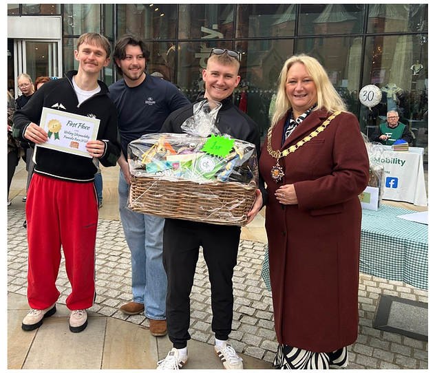 First place_withhamper.png