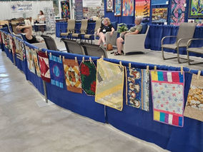 QOTT 2025, Day 2 of 4, Hanging the Quilts and Vendor Arrival