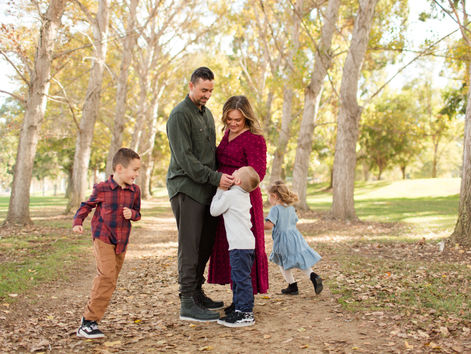 FAMILY OF FIVE FALL SESSION | Baylands Park, Sunnyvale | Bay Area Photographers
