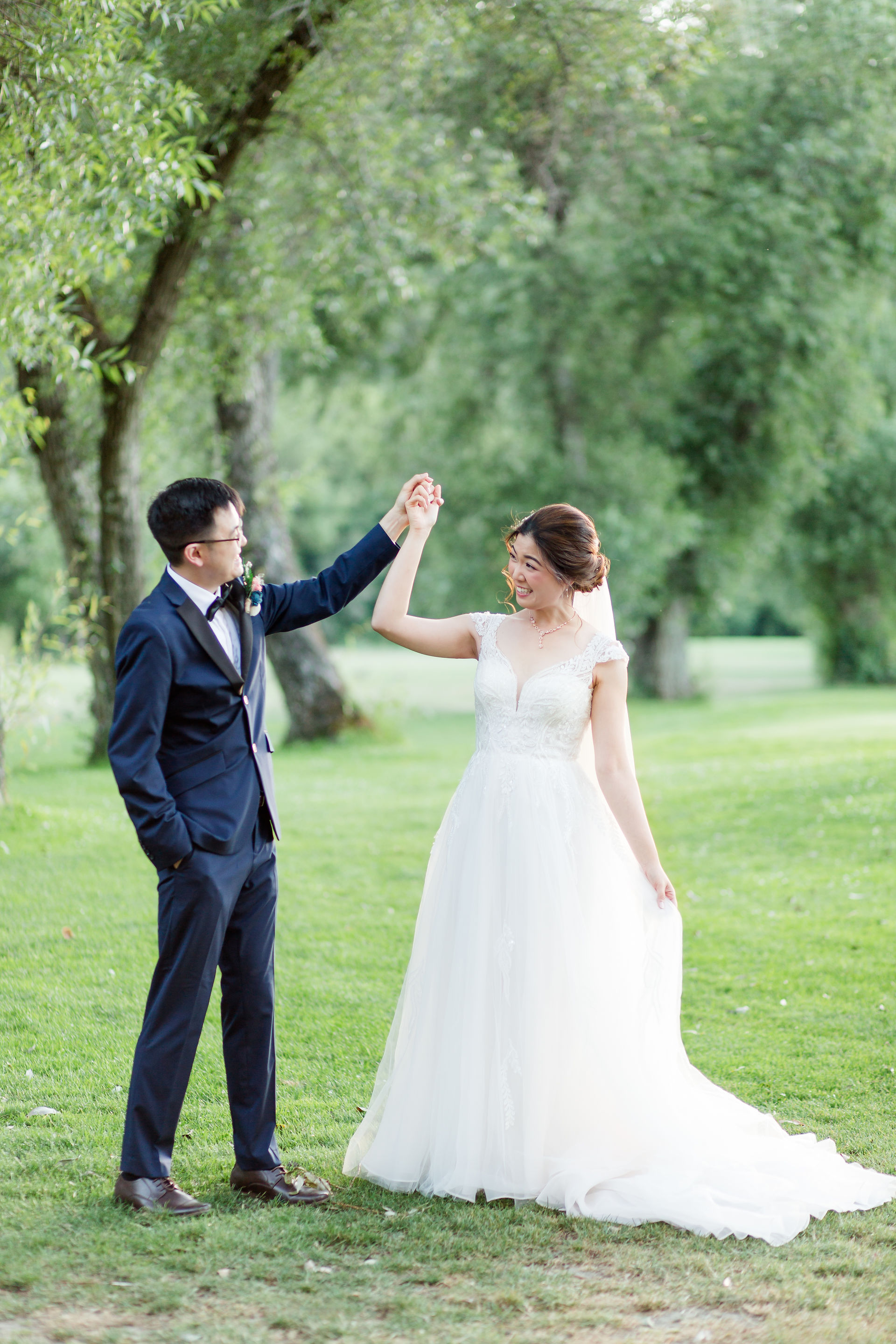 hkcreate hk create heather and kissy bay area wedding photographers photography redwood canyon wedgewood wedding couple sweet happy joyful light and airy blue pink color scheme bride and groom sunset portraits dancing