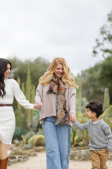 hkcreate hk create heather and kissy photography duo bay area photographers arizona cactus garden stanford family legacy photo session extended family joyful loving cute sweet light and airy