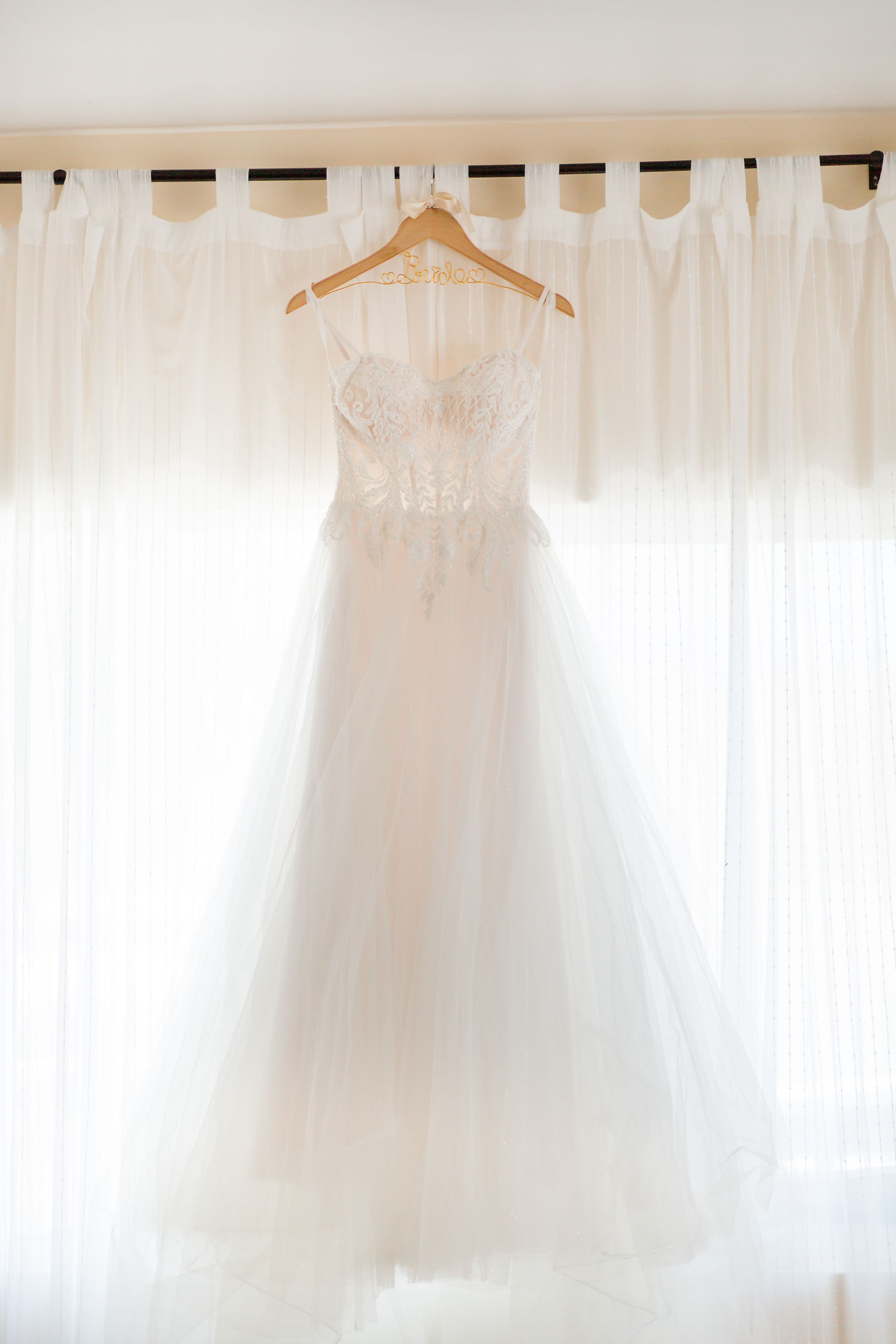 hkcreate hk create photography bay area wedding photographers nella terra wine cellars sunol california venue bride getting ready photos