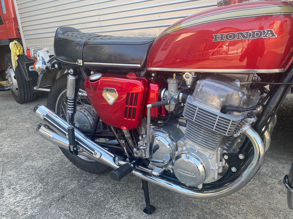 サムネイル： 【SOLD OUT】CB750K0金型 新規車検3年付　角300マフラー　カットフェンダー　オリジナル車両【税込・乗出し価格　328万円】