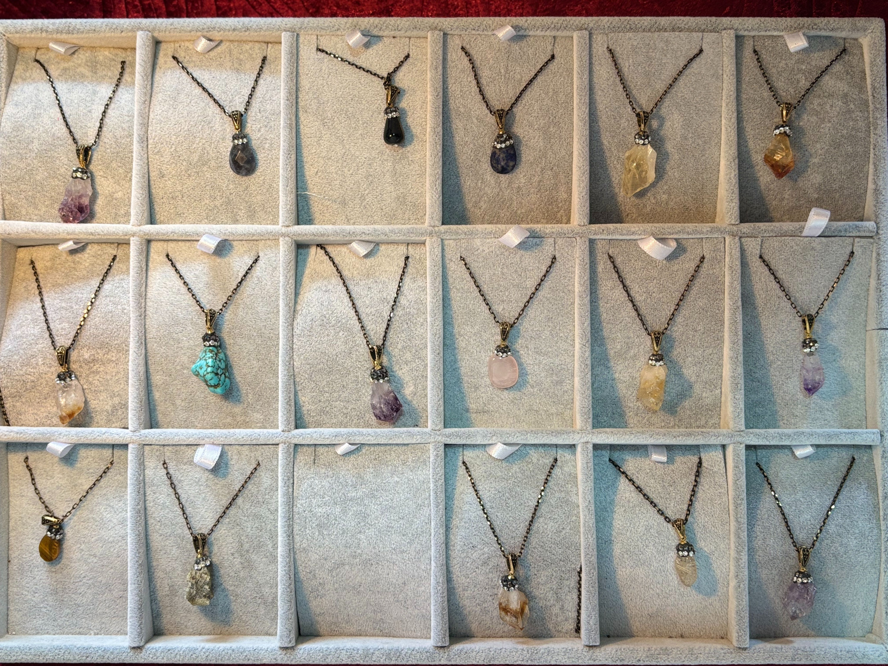 Doğal Taşlı Kolyeler