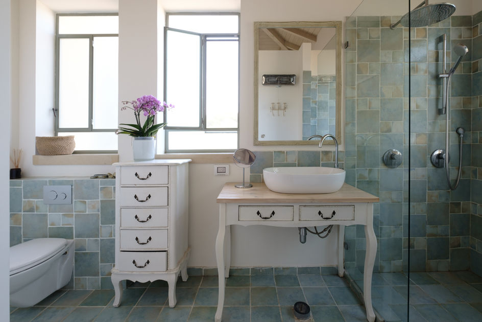 טליה ארז אדריכלות תכנון ועיצוב תכנון פרטי ריהוט בנגרות יוקרתית  חדר רחצה מאיטליה