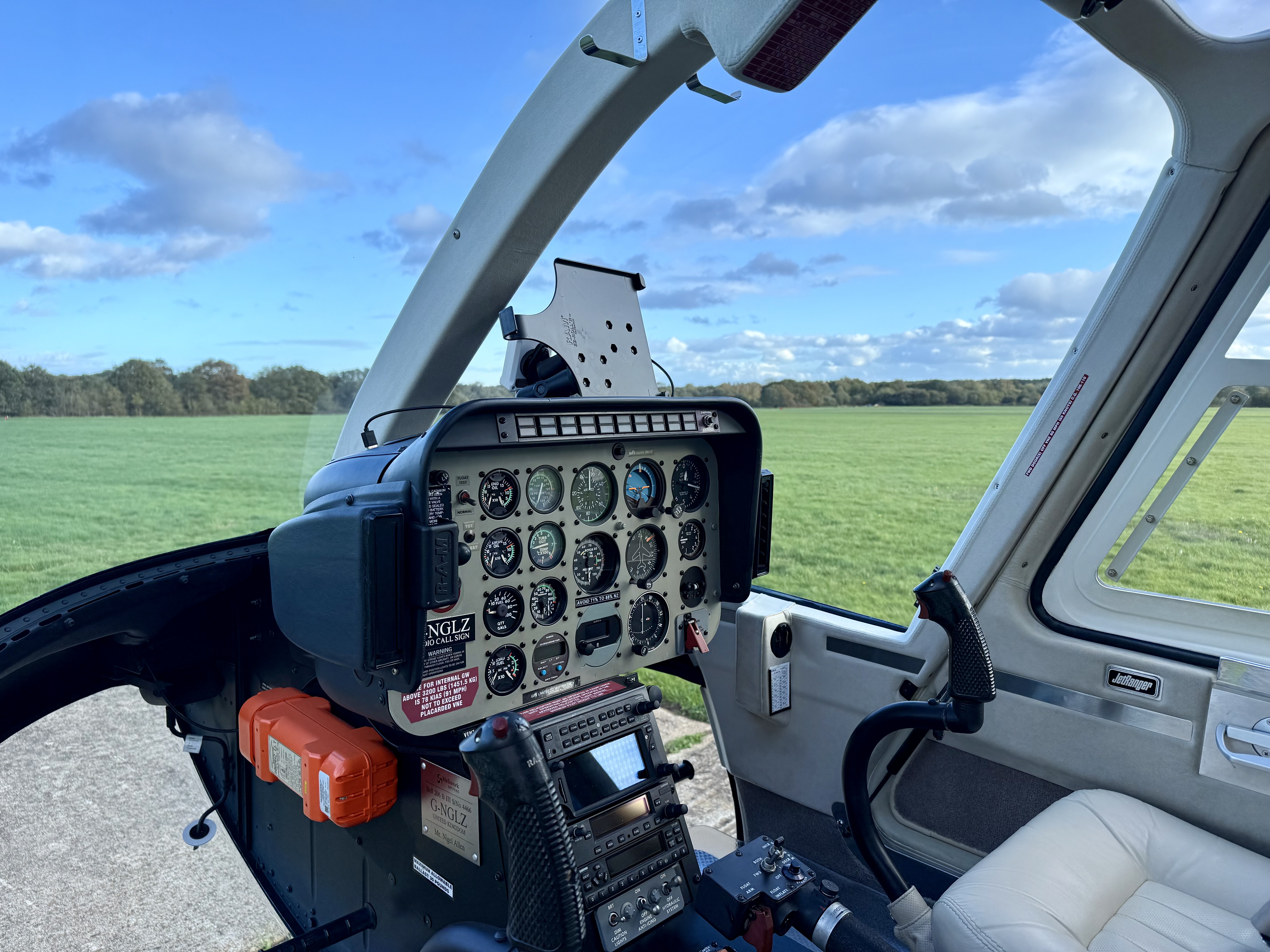 1997 Bell 206B Jetranger III, photo 5