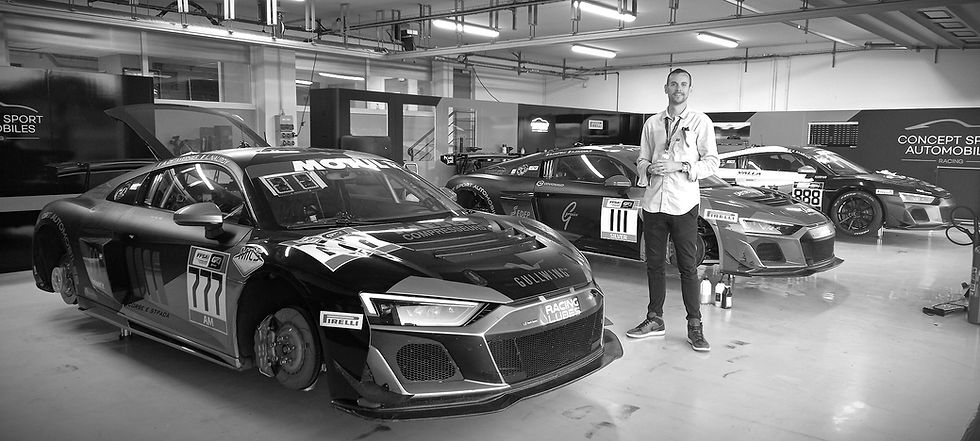 Julien Margotton _ Graphikustoms_edited.jpg