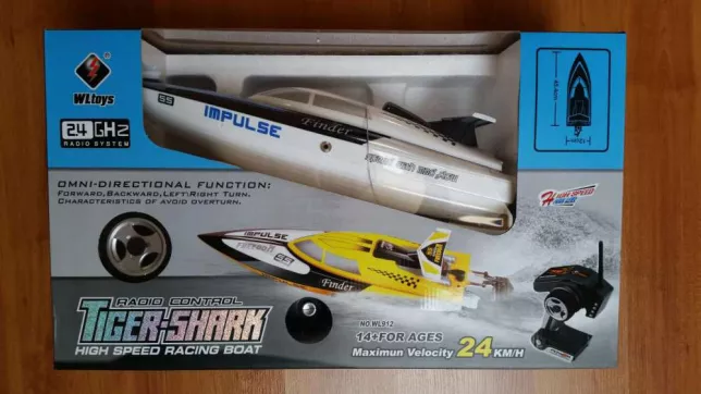 Miniatura: Barco Lancha RC WLtoys WL912 branco ou amarelo
