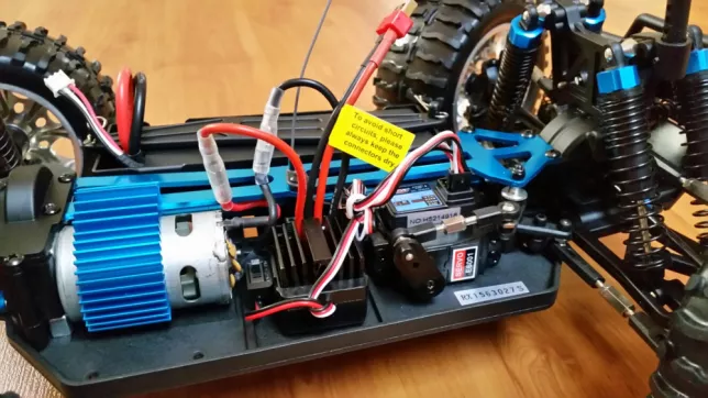 Miniatura: Carro elétrico 1:10 HSP Monster Truck vermelho Normal ou Brushless