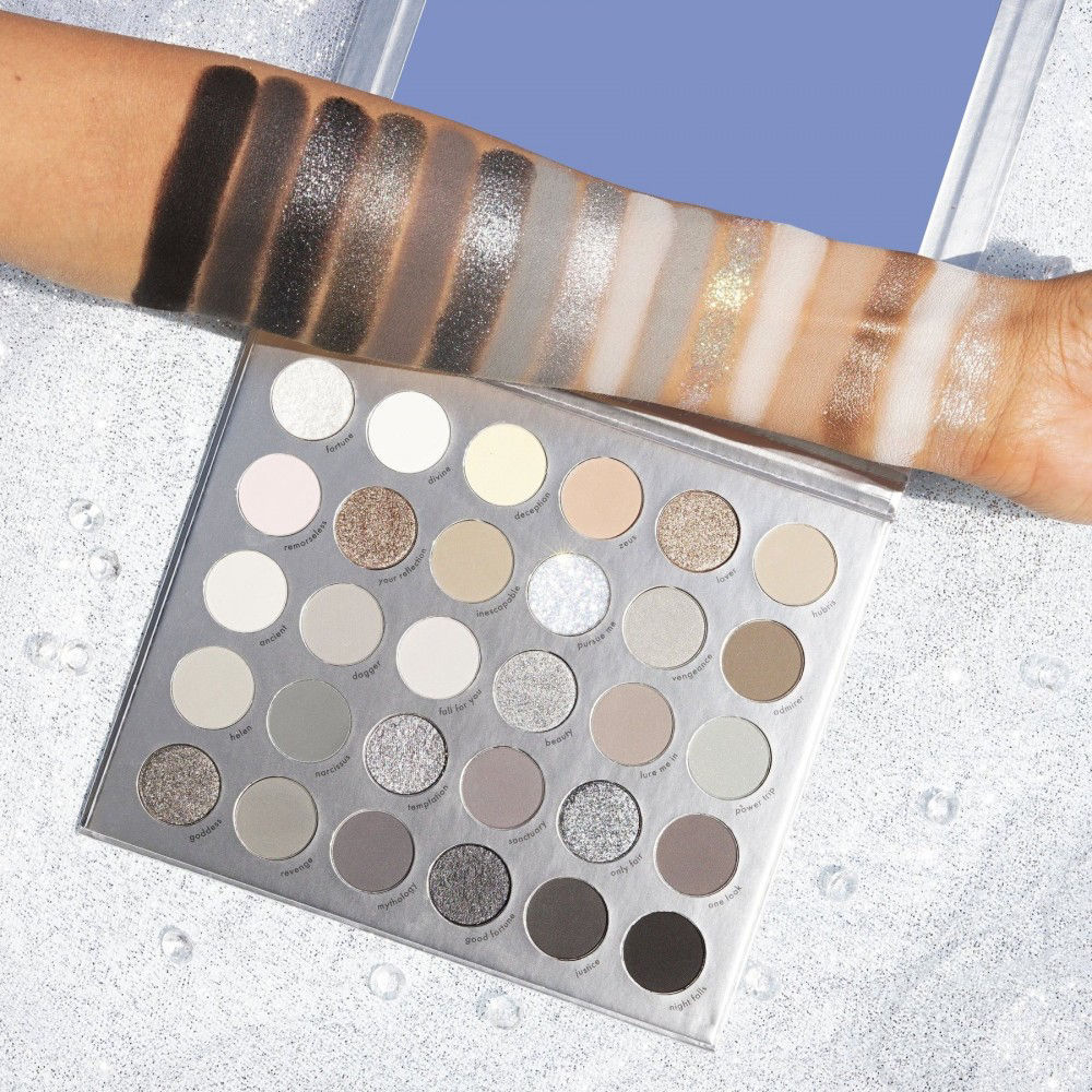 Kara Duo Goddess Name 30 Color Eyeshadow Palette PRO15