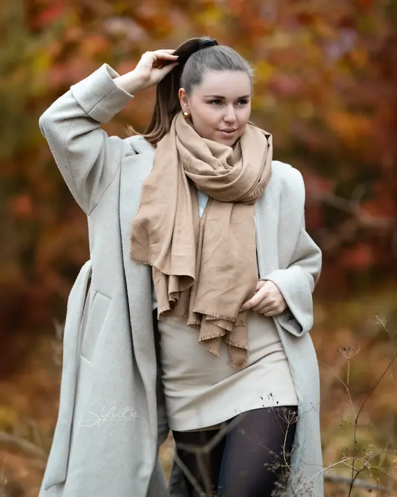 Portrait Shooting einer Frau im natürlichen Licht in Leimen