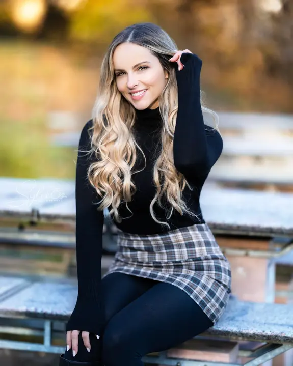 Portrait Shooting einer Frau im natürlichen Licht in Stuttgart