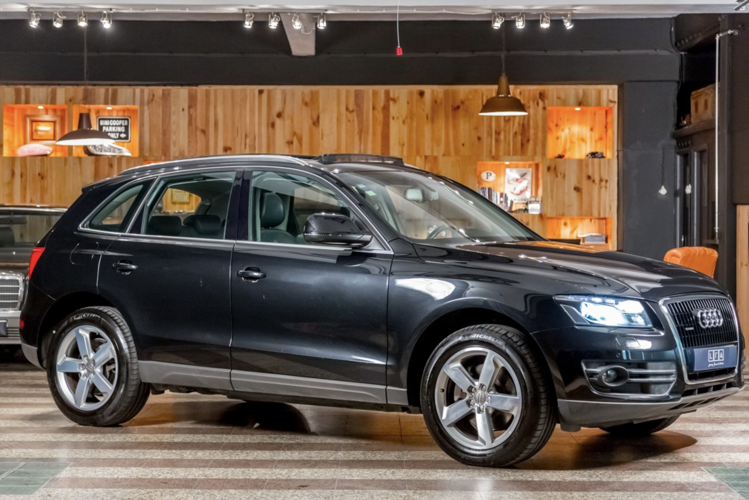 AUDI Q5 3.2 FSI