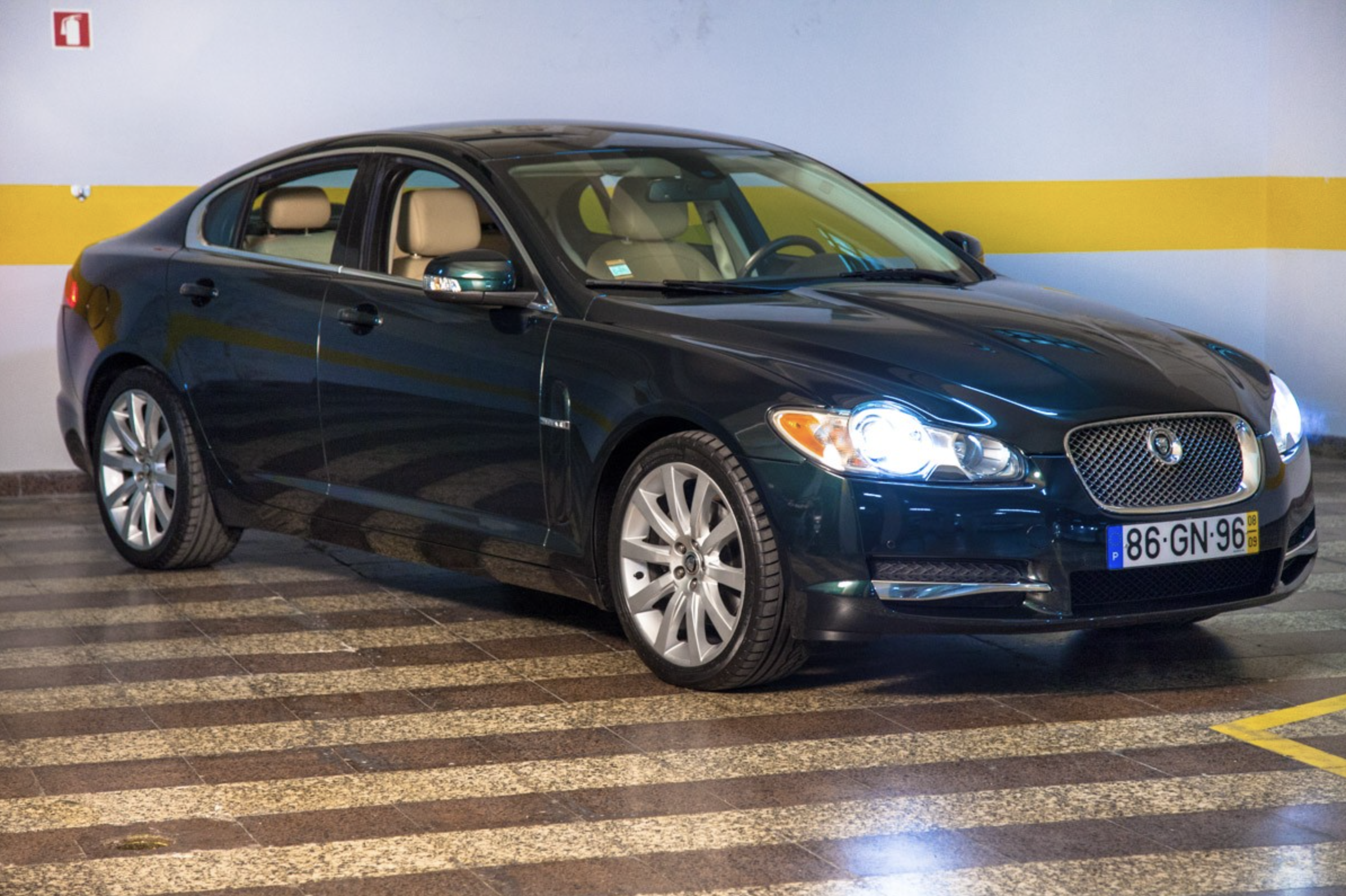 JAGUAR XF 2.7D