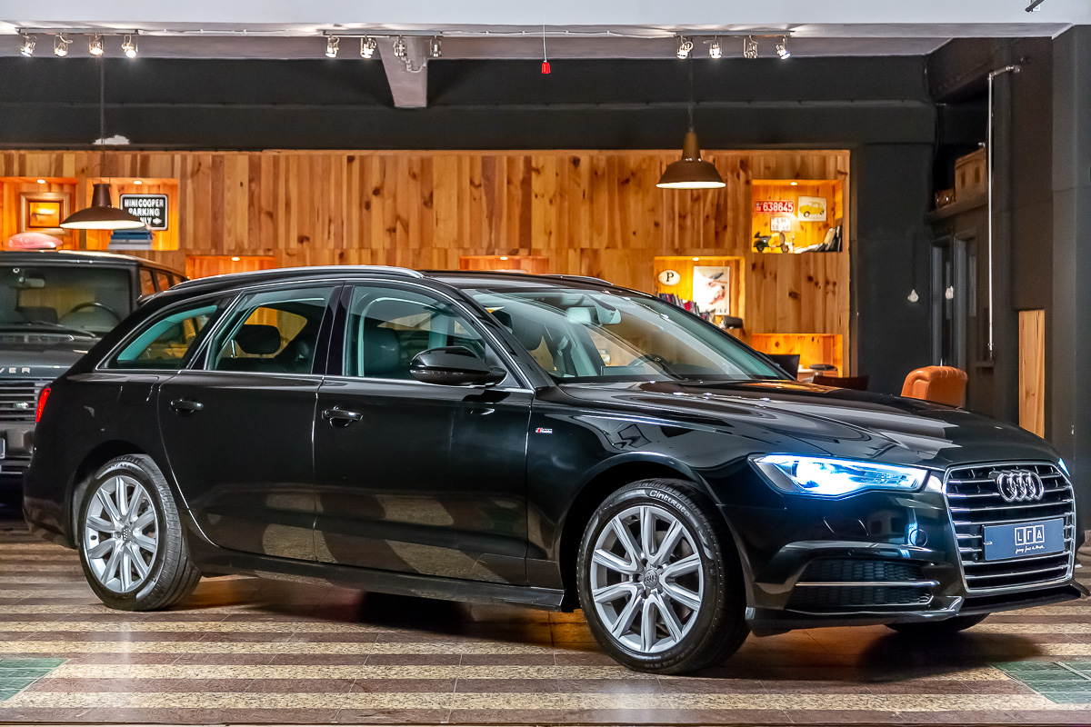 AUDI A6 AVANT