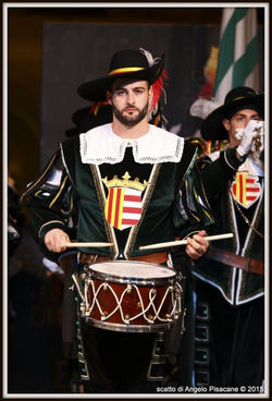 11844951_10204961777829724_3602412896291345752_o-695x1024