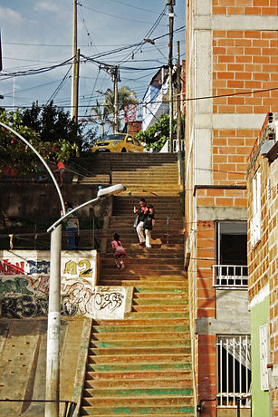 lentes sobre a rua