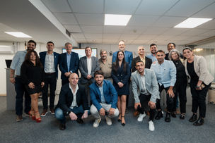 Capacitar a futbolistas para facilitar su inserción laboral  al finalizar la carrera deportiva  