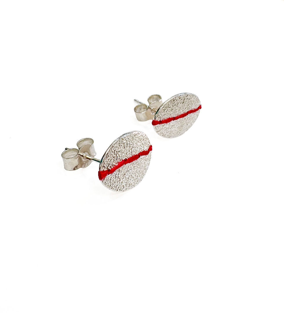Thumbnail: Sara Buk - Studs