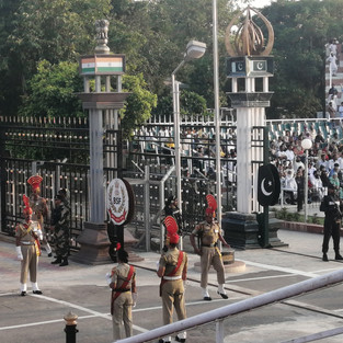 india and pakistan's daily closing of the borders  