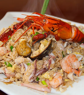 Arroz chaufa de mariscos.jpg