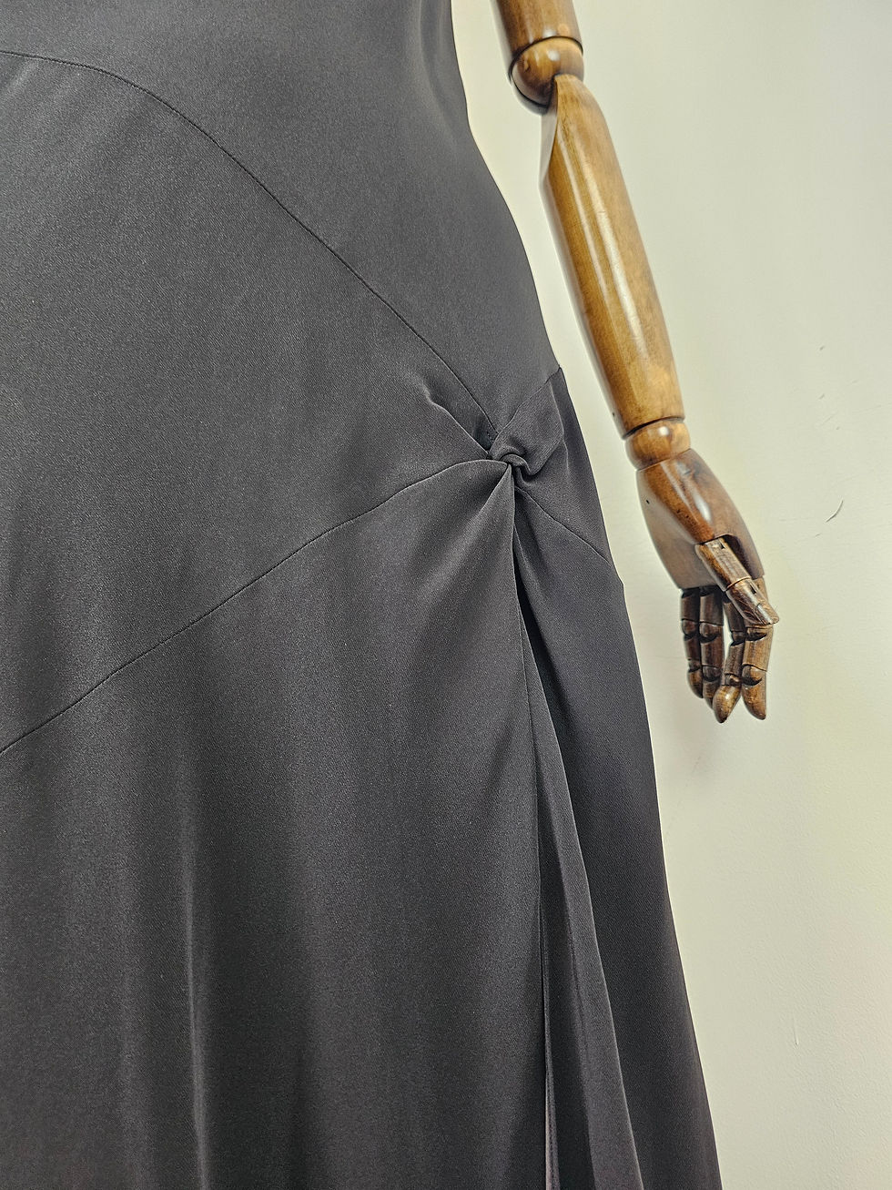 Thumbnail: Y2K Pierce Fionda Black Gown