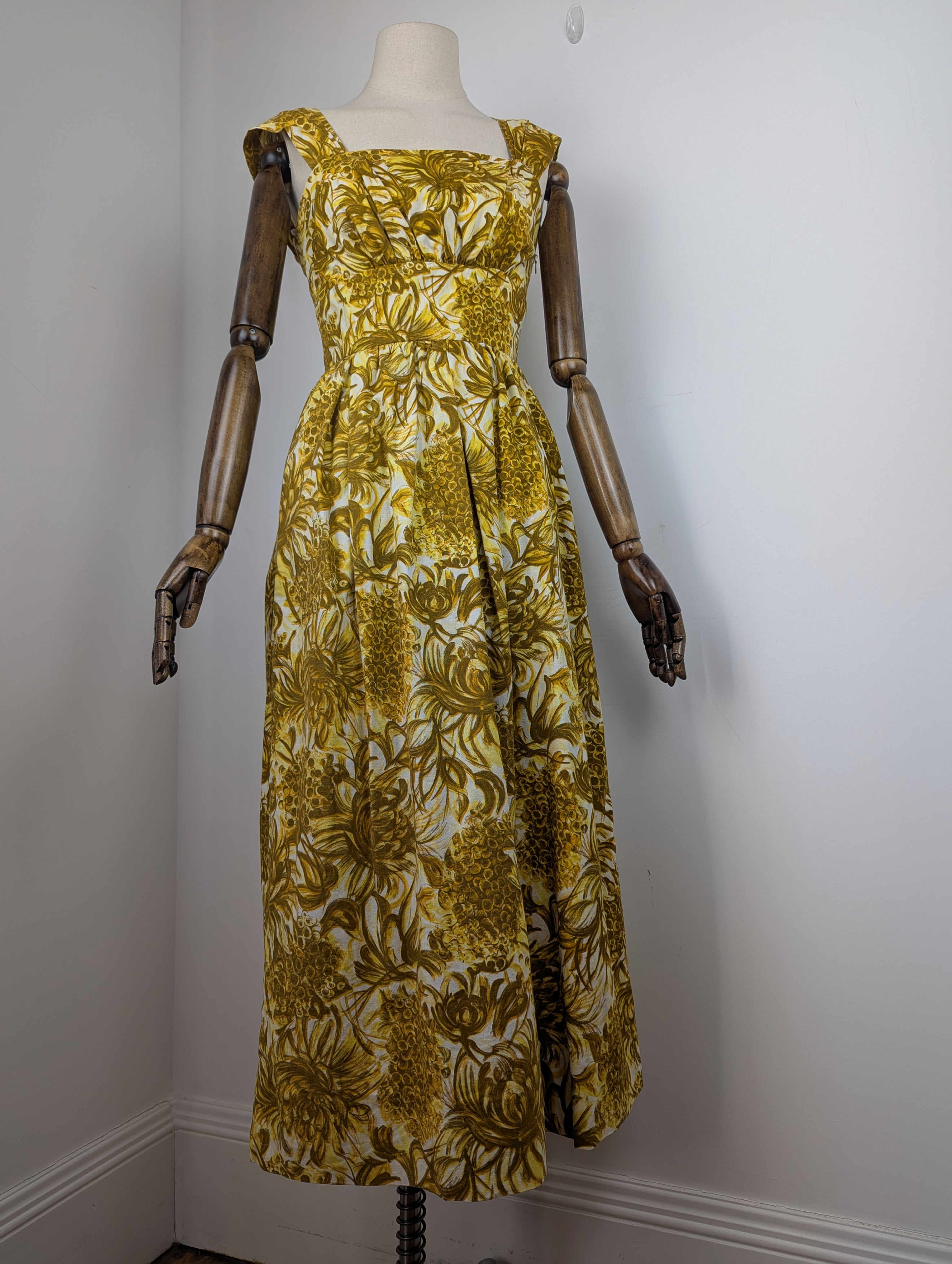 1950s structured mustard print dress