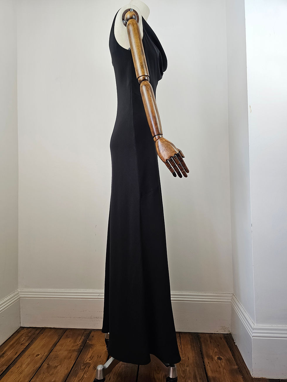 Thumbnail: Y2K Pierce Fionda Black Gown