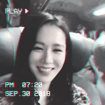 son ye jin hyun bin.gif