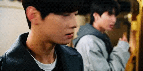 GIF #5.GIF