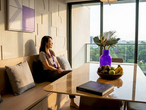 Built-in dining bench in Singapore home dining area