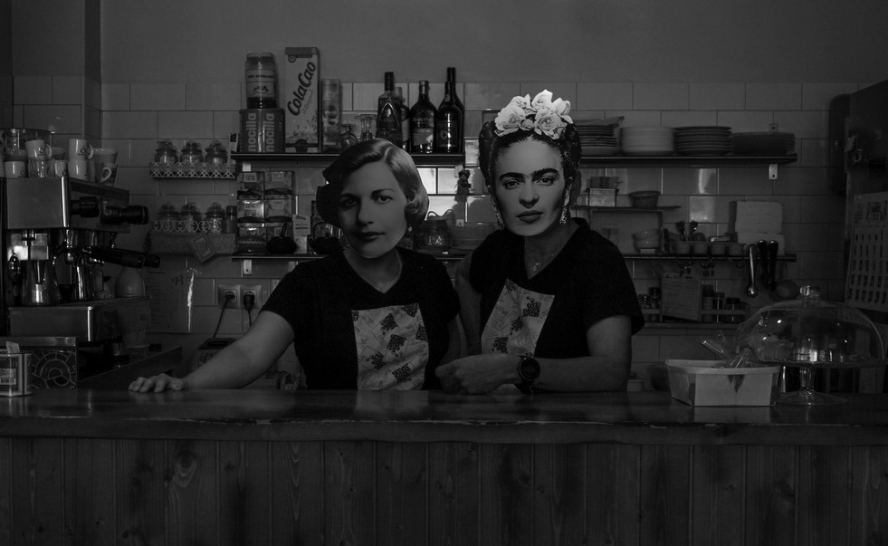 PODEROSAS, LALULA VIVENZI, FOTOGRAFIA, BLANCO Y NEGRO, ARTE CONTEMPORANEO, ITALIA COLOMBIA.PODEROSAS, LALULA VIVENZI, FOTOGRAFIA, BLANCO Y NEGRO, ARTE CONTEMPORANEO, ITALIA COLOMBIA. RARA RESIDENCIA