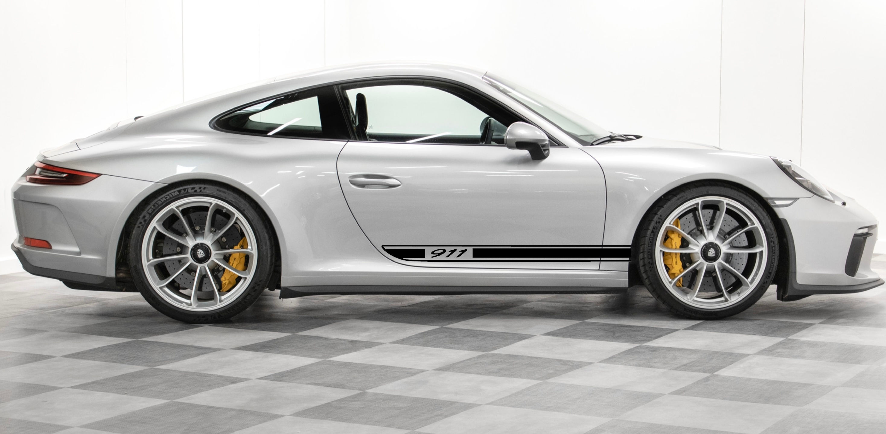 Short Triple Stripe Side