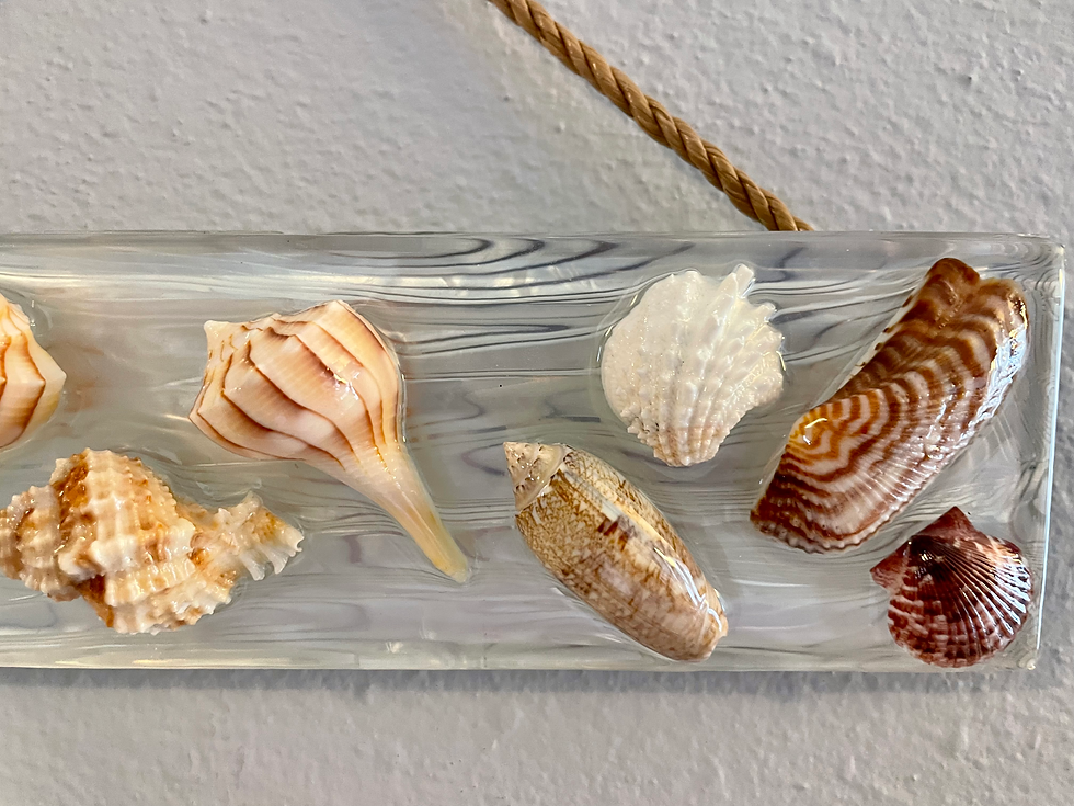 Thumbnail: Horizontal Shell Tile Wallhanger