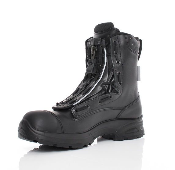 Bota XR1 color negro con cierre ajustable vista desde la derecha
