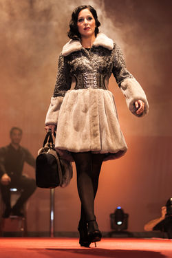 Desfile | Manero & Co. | Centro difusor de la piel | Hostelería Salamanca      