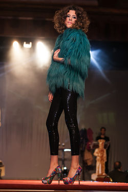 Desfile | Manero & Co. | Centro difusor de la piel | Hostelería Salamanca      