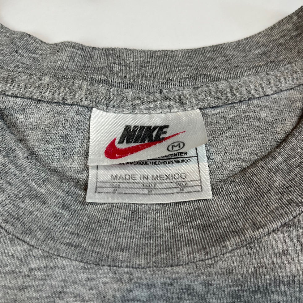 Thumbnail: 90s Nike Swoosh Graphic T-Shirt Size M