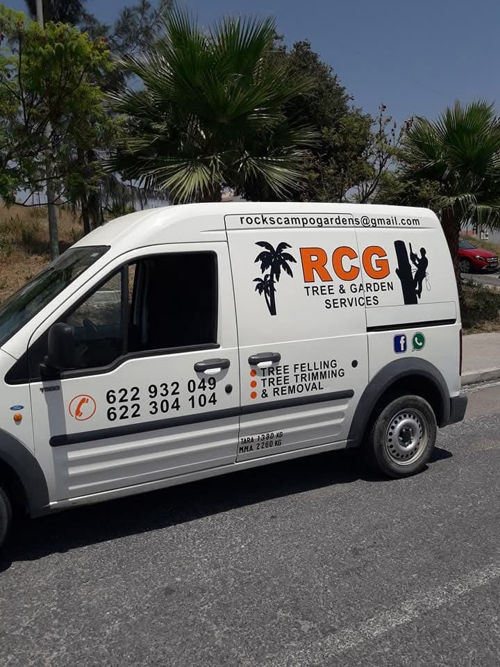 RCG tree services Málaga van for trimming and removal