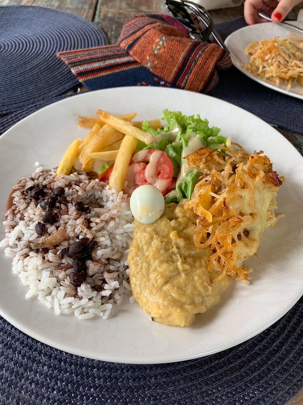 restaurante por kilo em caraiva