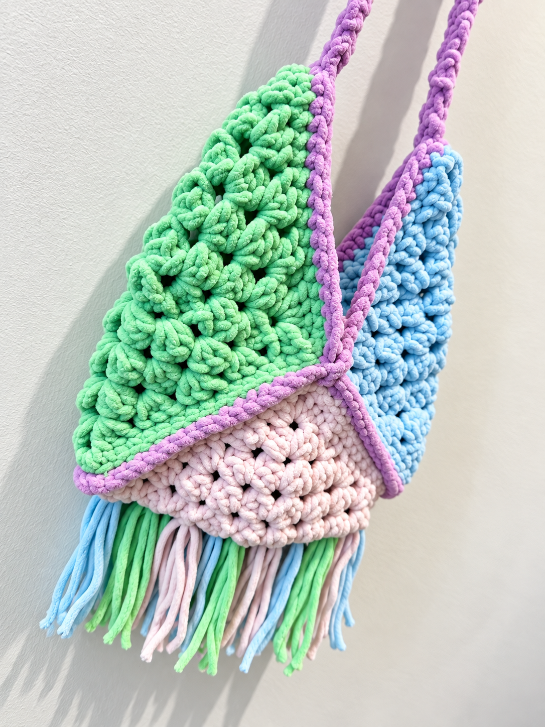 Colourful handmade crochet boho shoulder bag with chunky yarn and fringe