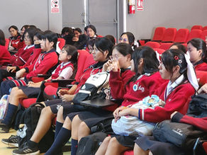 CUSH lleva mensaje de conciencia ambiental a 90 estudiantes de secundaria de Miraflores