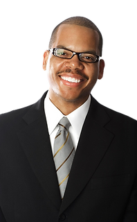 Oscar Joyner faceshot_edited.png